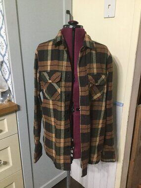 Amnesia brown plaid flannel button down shirt chest pocket size M 21 pit to pit